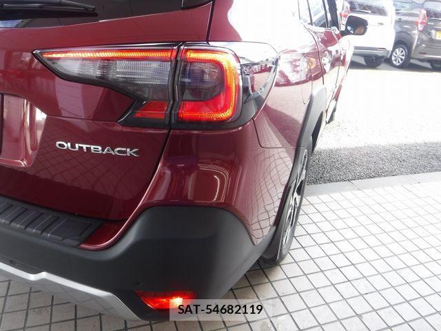 Subaru OUTBACK 2022-02 1932516-6