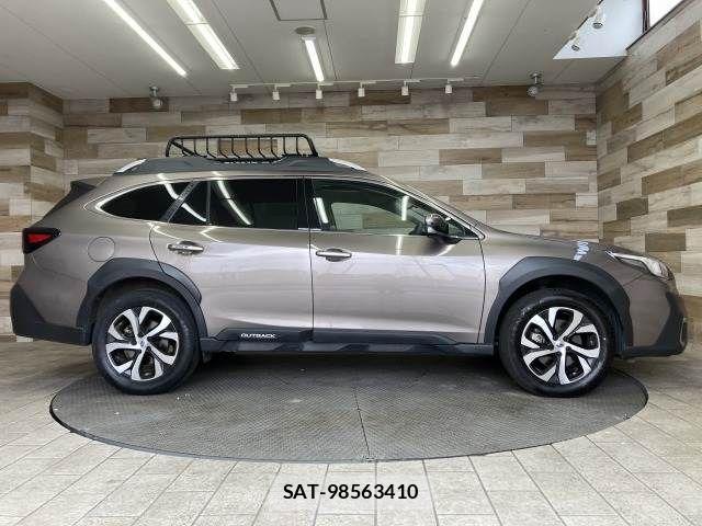 Subaru OUTBACK 2022-10 3066299-15