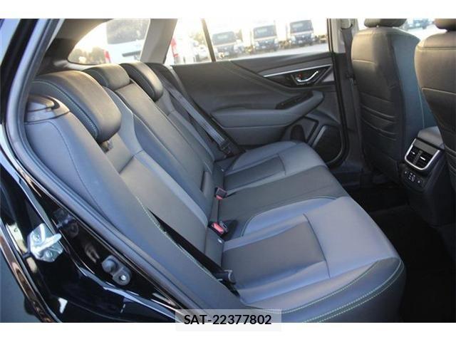 Subaru OUTBACK 2024-03 3833240-18