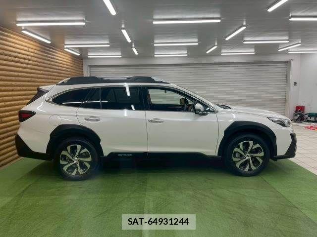 Subaru OUTBACK 2023-07 3906986-17