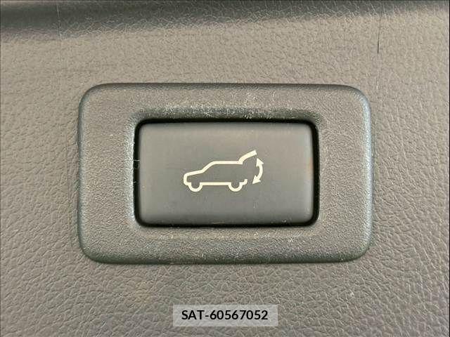Subaru OUTBACK 2018-03 3906988-10