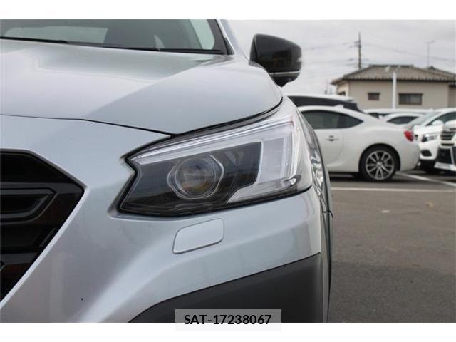 Subaru OUTBACK 2024-03 4044385-12