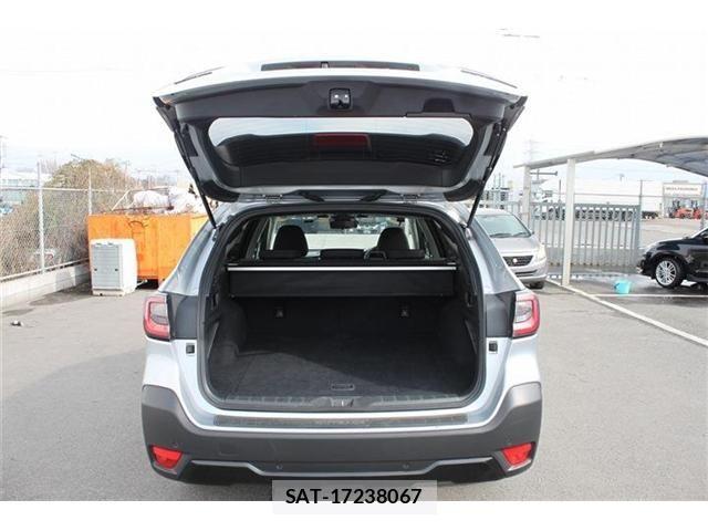 Subaru OUTBACK 2024-03 4044385-26