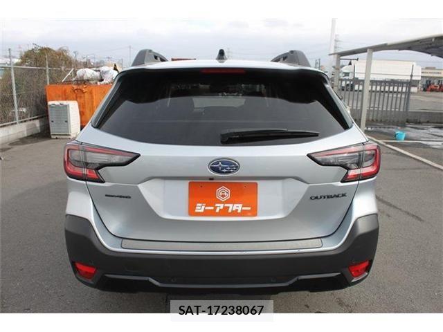 Subaru OUTBACK 2024-03 4044385-5
