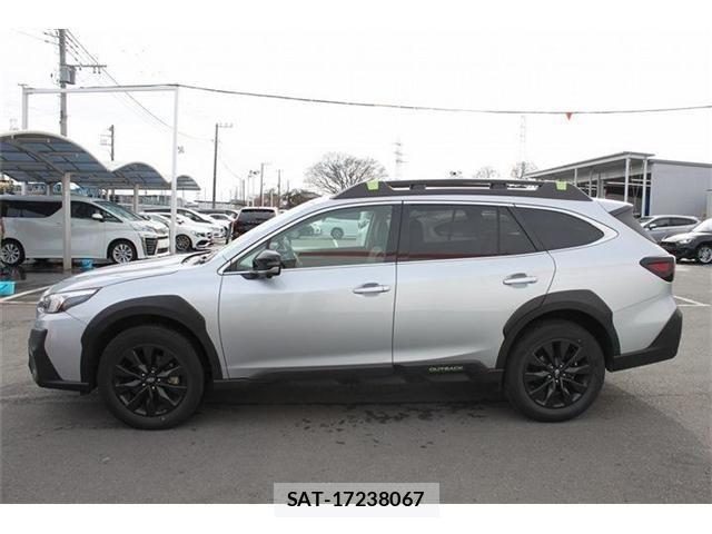 Subaru OUTBACK 2024-03 4044385-7