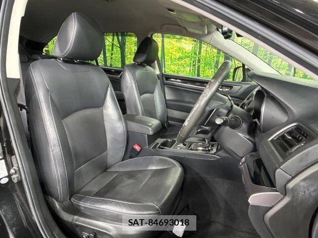 Subaru OUTBACK 2017-05 5870613-12
