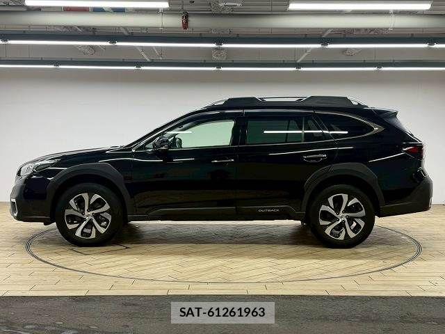Subaru OUTBACK 2022-02 6216231-16