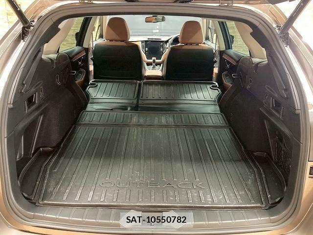 Subaru OUTBACK 2022-04 6545480-12