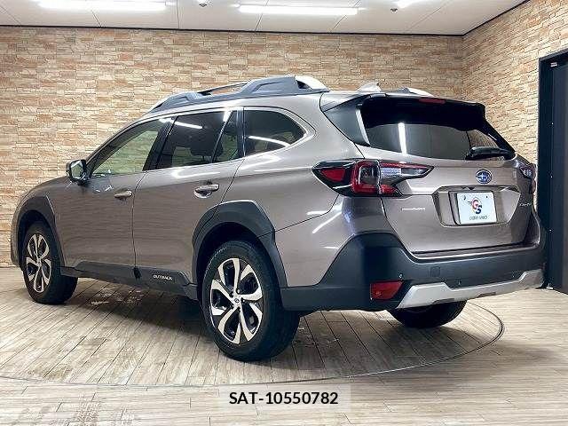 Subaru OUTBACK 2022-04 6545480-16
