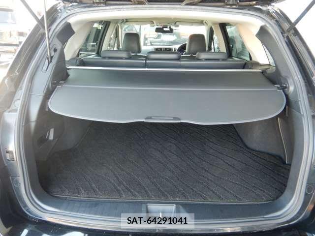 Subaru OUTBACK 2018-01 6612693-9
