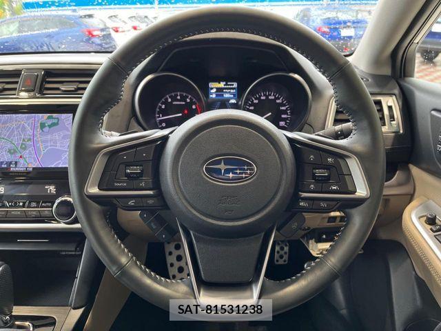 Subaru OUTBACK 2017-10 6641795-11