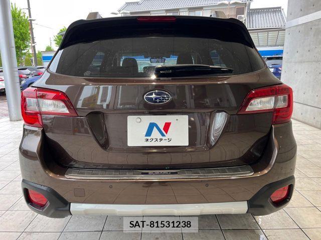 Subaru OUTBACK 2017-10 6641795-15