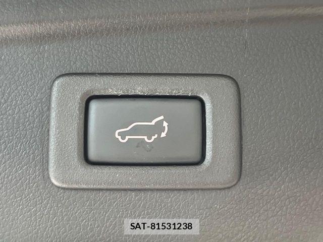 Subaru OUTBACK 2017-10 6641795-7
