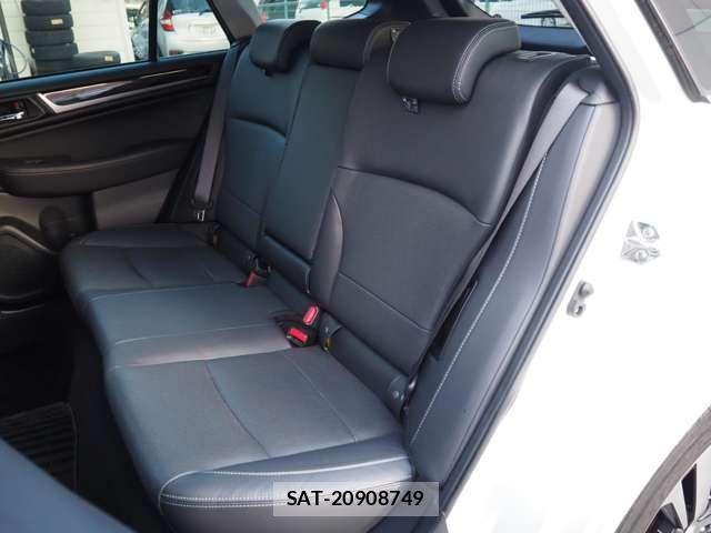 Subaru OUTBACK 2018-01 6672209-9