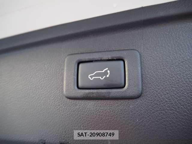 Subaru OUTBACK 2018-01 6672209-13