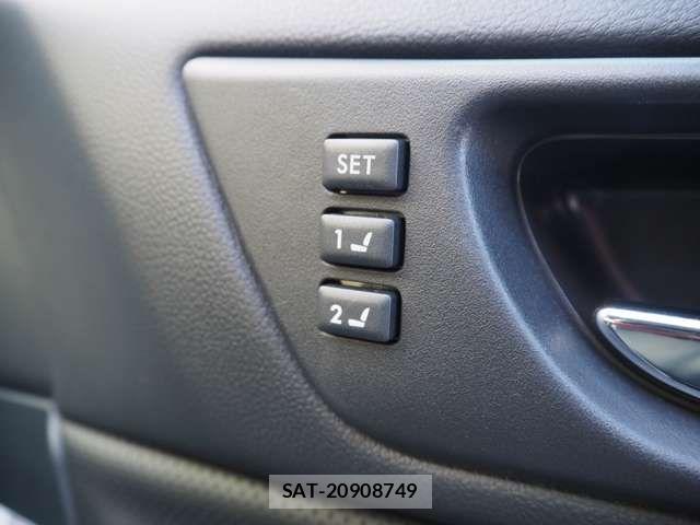 Subaru OUTBACK 2018-01 6672209-17
