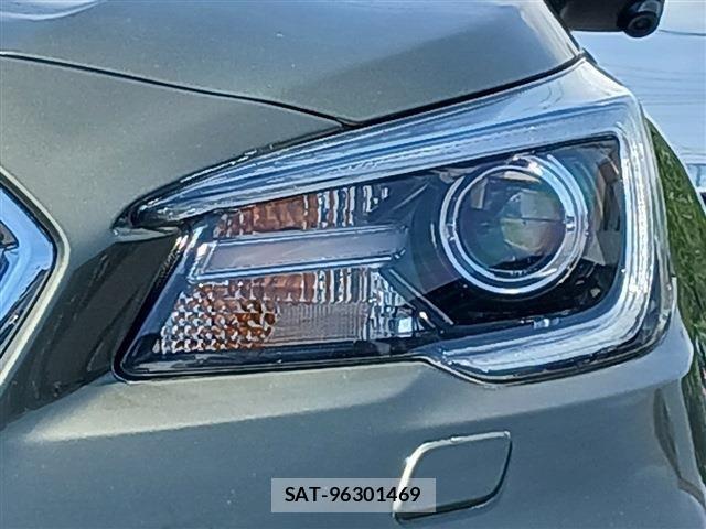 Subaru OUTBACK 2017-11 6907449-26