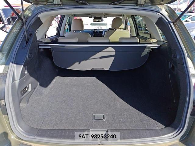Subaru OUTBACK 2020-02 6907441-24