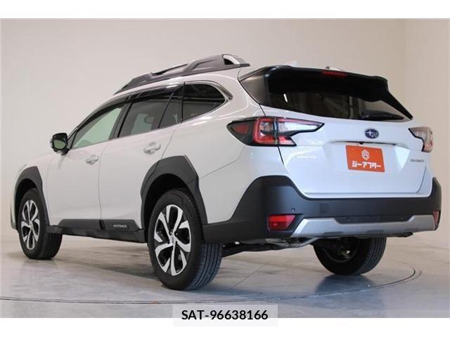 Subaru OUTBACK 2023-01 6907439-9