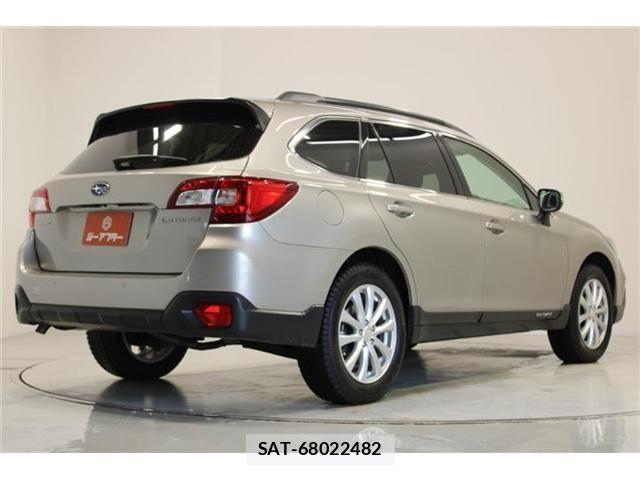 Subaru OUTBACK 2020-03 6907444-13