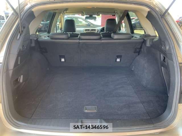 Subaru OUTBACK 2017-11 6907443-17