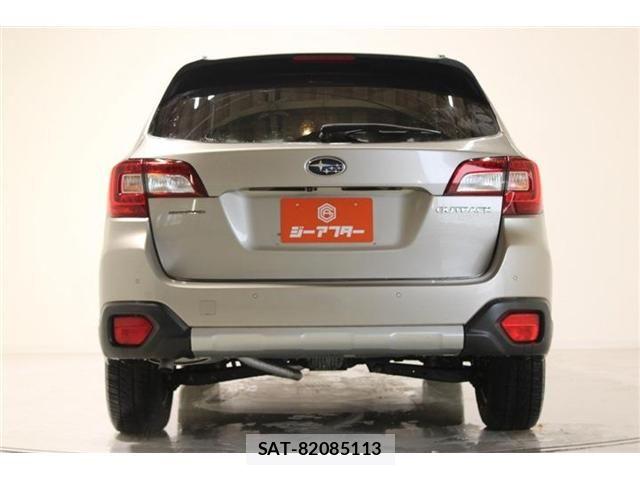 Subaru OUTBACK 2017-10 6907445-11