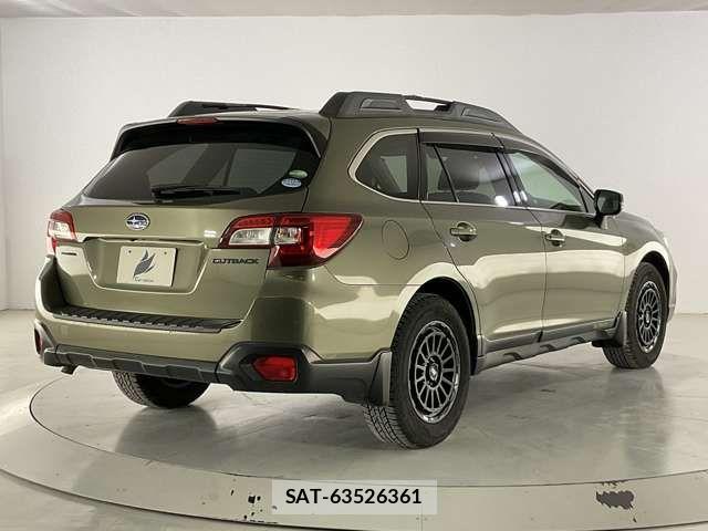 Subaru OUTBACK 2019-02 6994840-4
