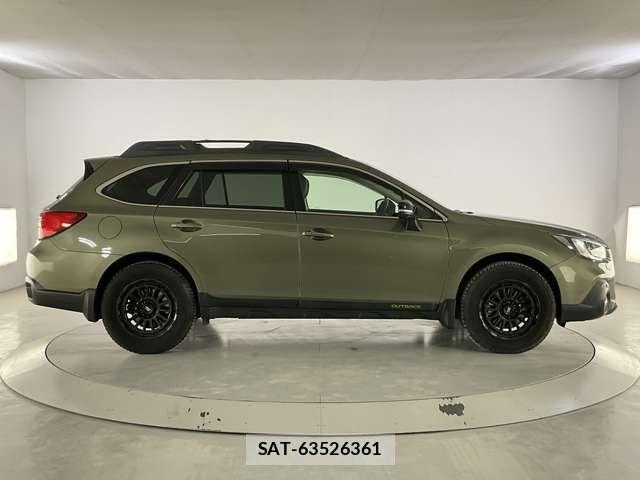 Subaru OUTBACK 2019-02 6994840-5