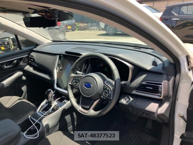 Subaru OUTBACK 2024-10 6994836-10