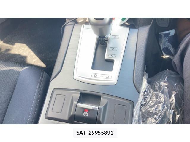 Subaru OUTBACK 2014-03 6994847-16