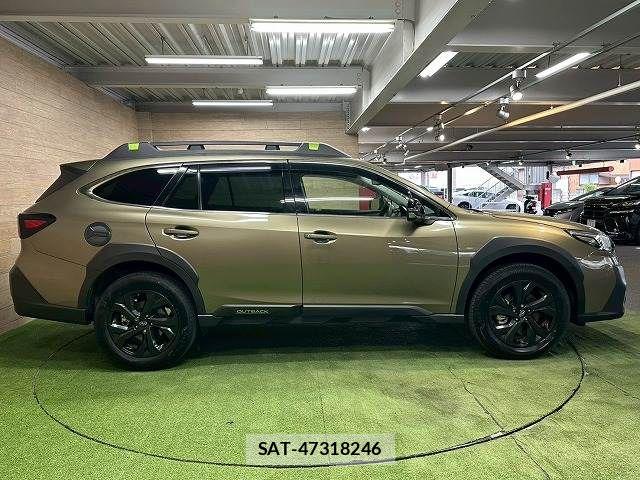 Subaru OUTBACK 2023-04 6994837-17