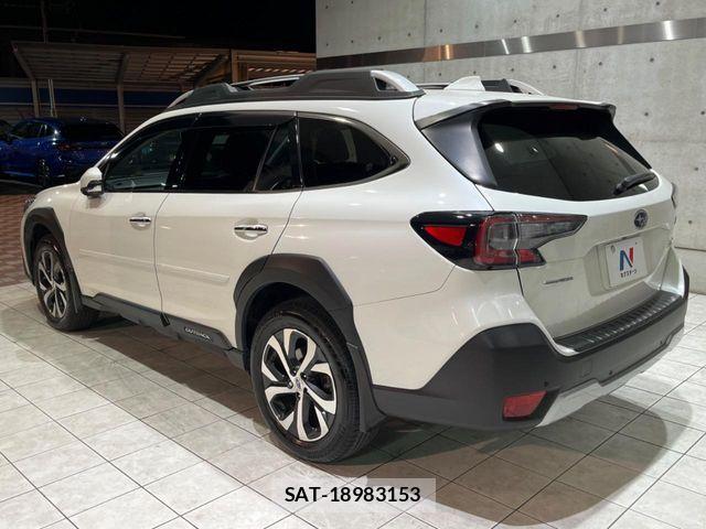 Subaru OUTBACK 2022-08 7020735-17
