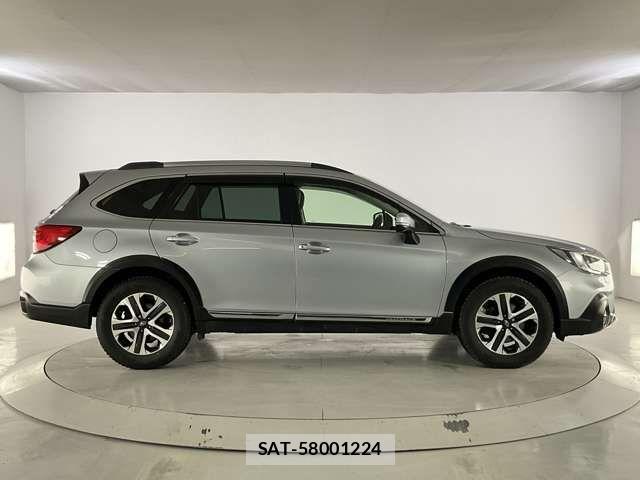 Subaru OUTBACK 2017-11 7020736-6
