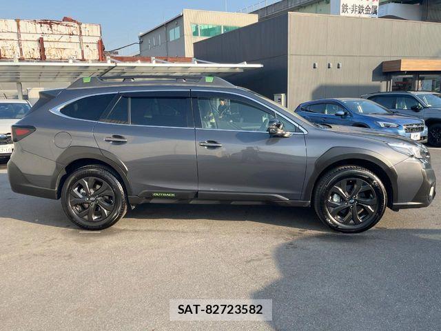 Subaru OUTBACK 2022-01 7059179-18