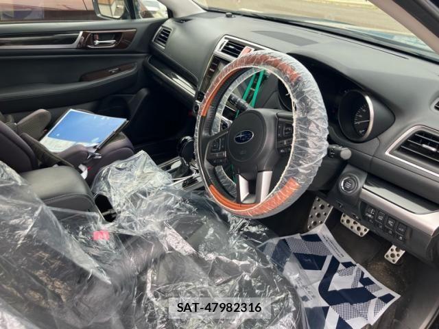 Subaru OUTBACK 2016-06 7059186-19