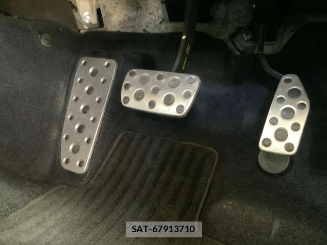 Subaru OUTBACK 2018-09 7220731-19