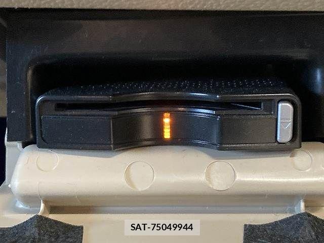 Subaru OUTBACK 2018-04 7220730-9