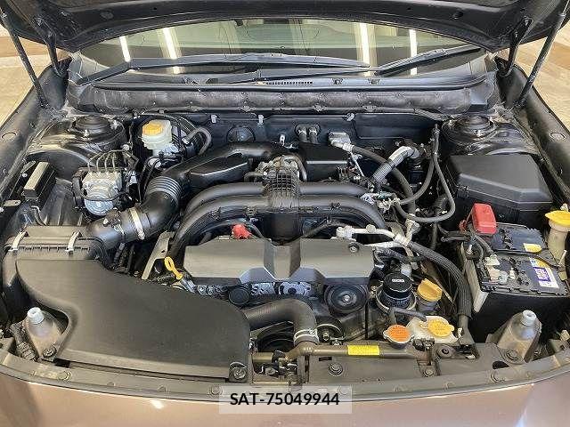 Subaru OUTBACK 2018-04 7220730-17