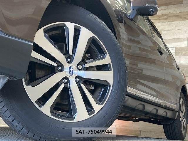 Subaru OUTBACK 2018-04 7220730-18
