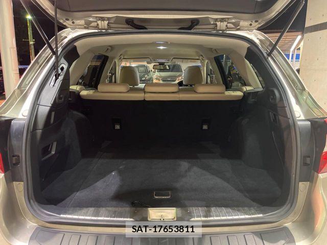 Subaru OUTBACK 2017-03 7220721-11