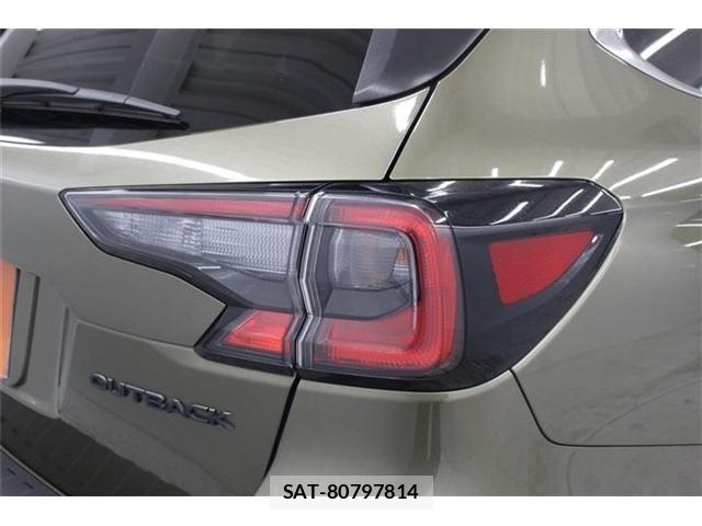 Subaru OUTBACK 2021-12 7220738-18