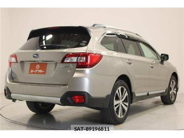 Subaru OUTBACK 2018-03 7220728-12