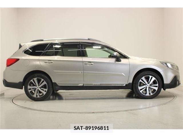 Subaru OUTBACK 2018-03 7220728-13