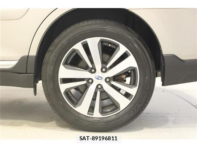 Subaru OUTBACK 2018-03 7220728-24