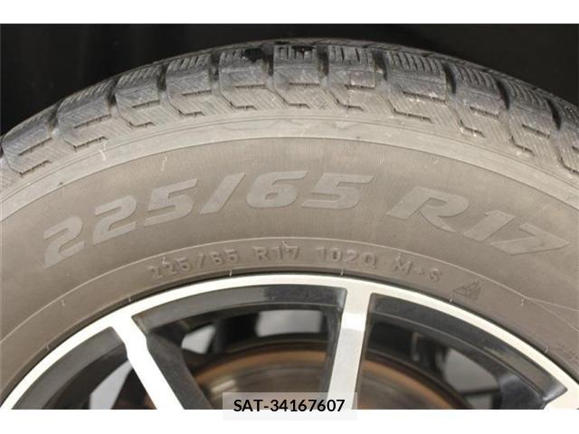 Subaru OUTBACK 2018-03 7220732-26
