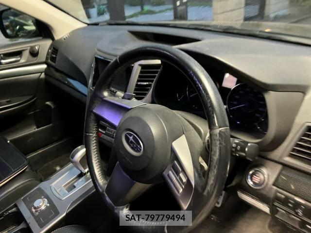 Subaru OUTBACK 2011-10 7251282-13