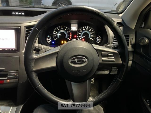 Subaru OUTBACK 2011-10 7251282-19