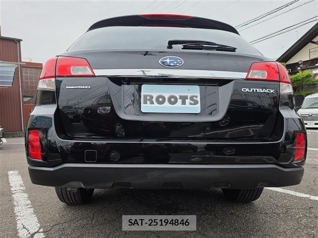 Subaru OUTBACK 2011-09 7251277-17