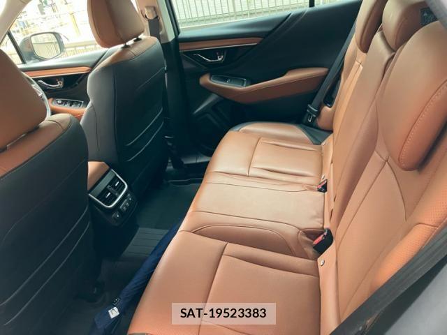 Subaru OUTBACK 2022-02 7251276-12