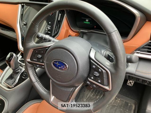 Subaru OUTBACK 2022-02 7251276-14